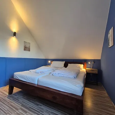 Fischerhaus 312 ريكلين