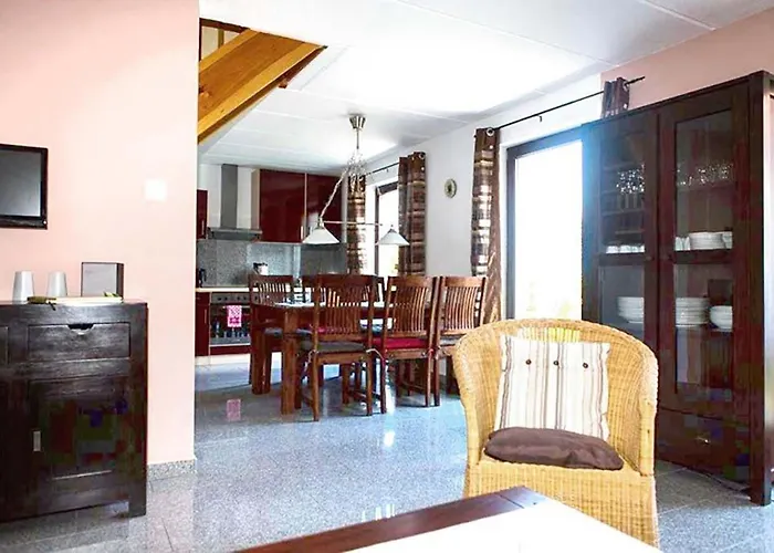 Fischerhaus 312 * ريكلين